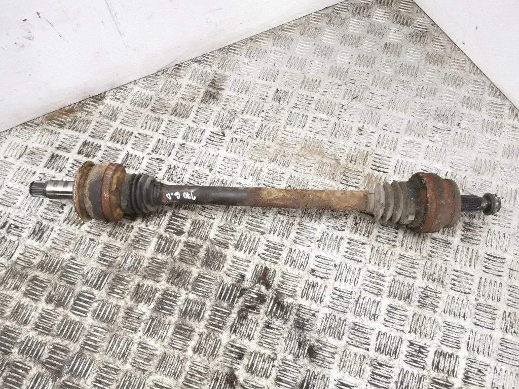 Rear driveshaft – right