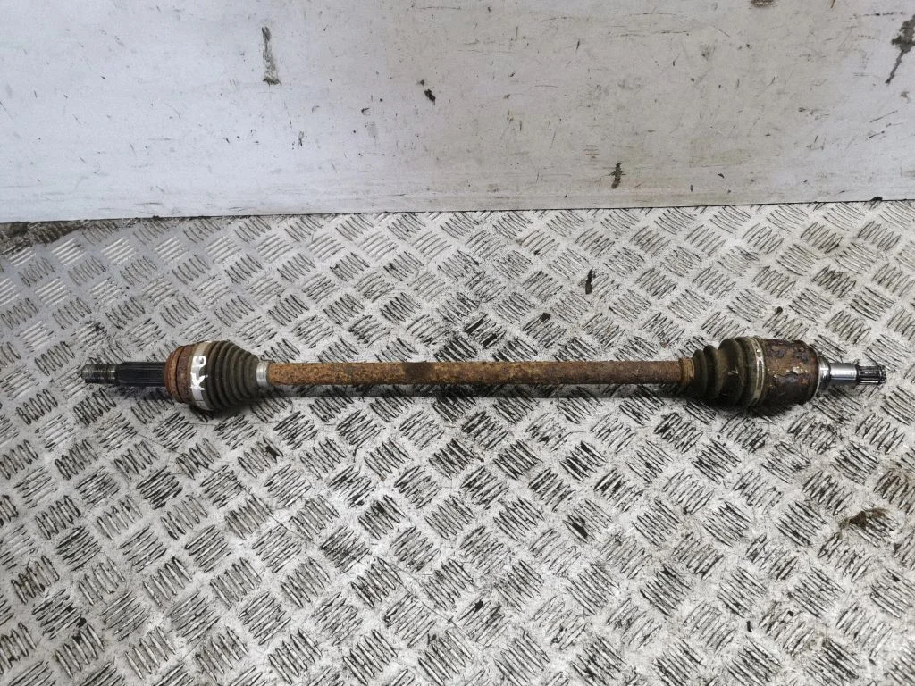 Rear driveshaft – left