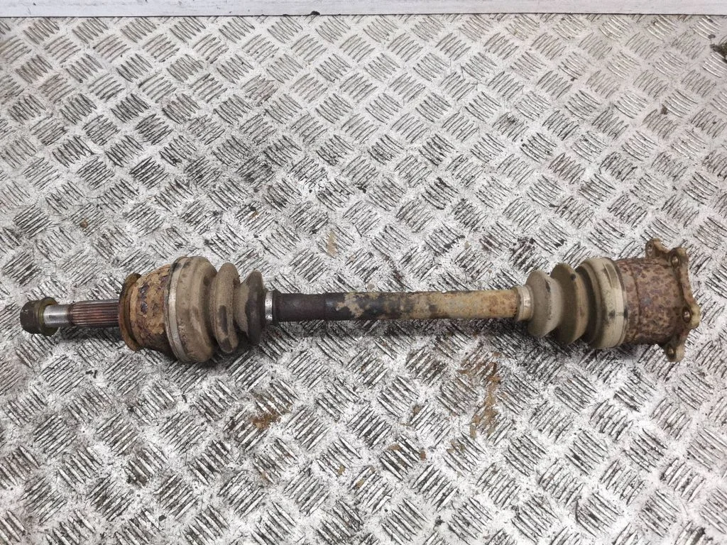 Rear driveshaft – Nissan 350Z (2002-2009)