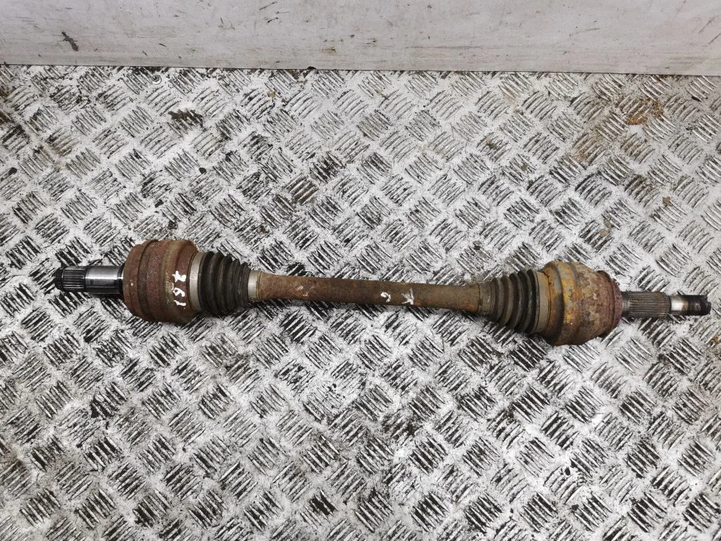 Rear driveshaft – left