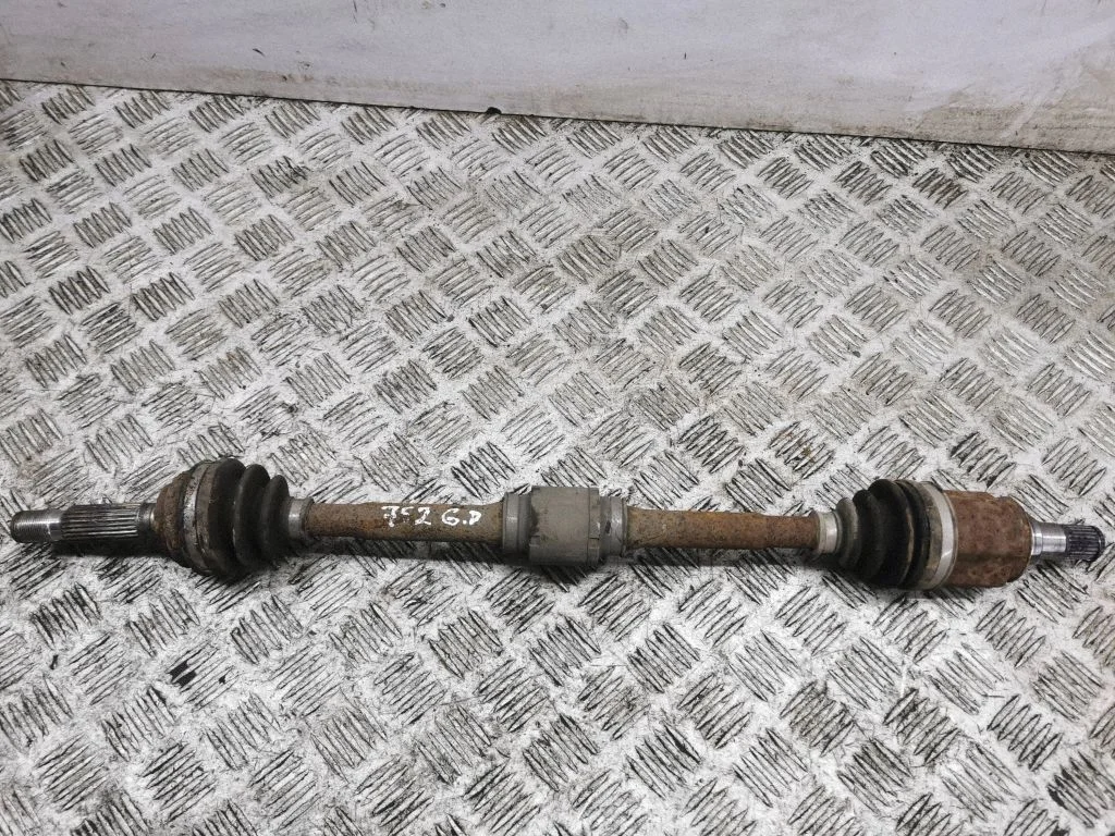 Rear driveshaft – right