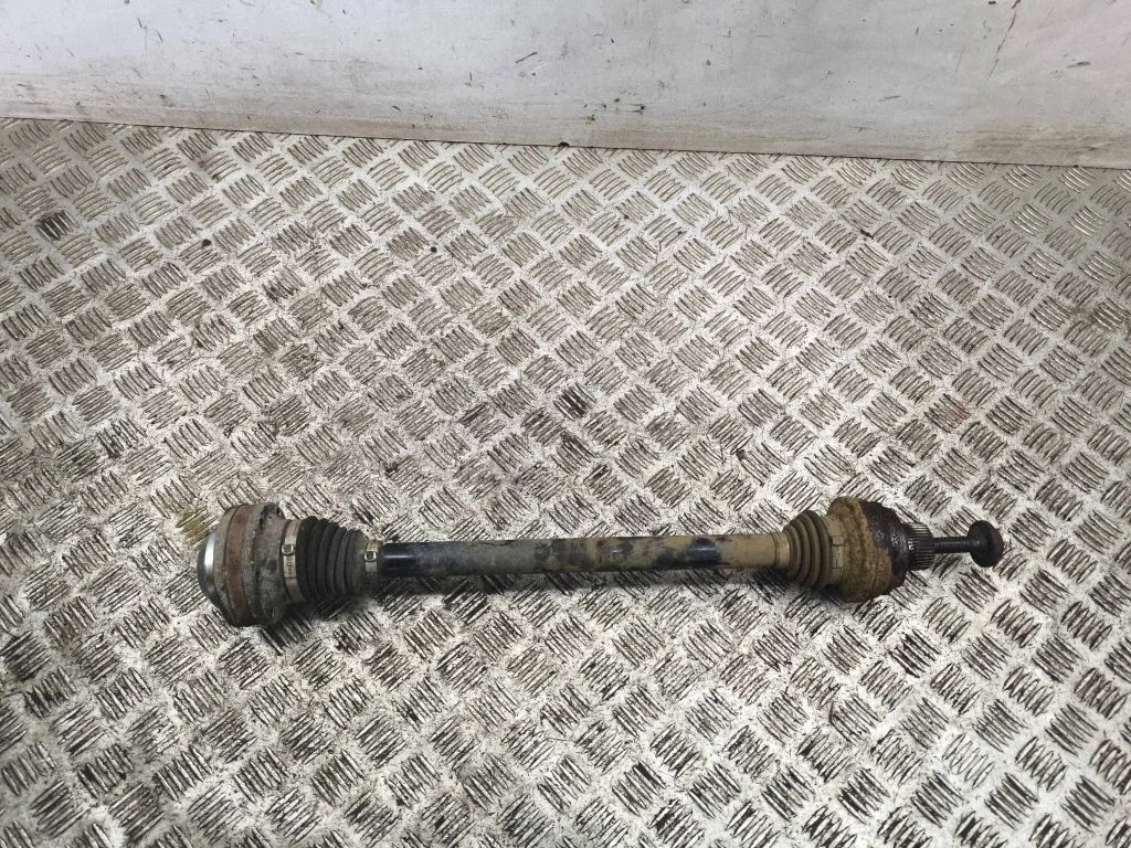 Rear driveshaft 8R0501203C