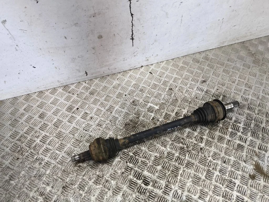 Rear driveshaft – right