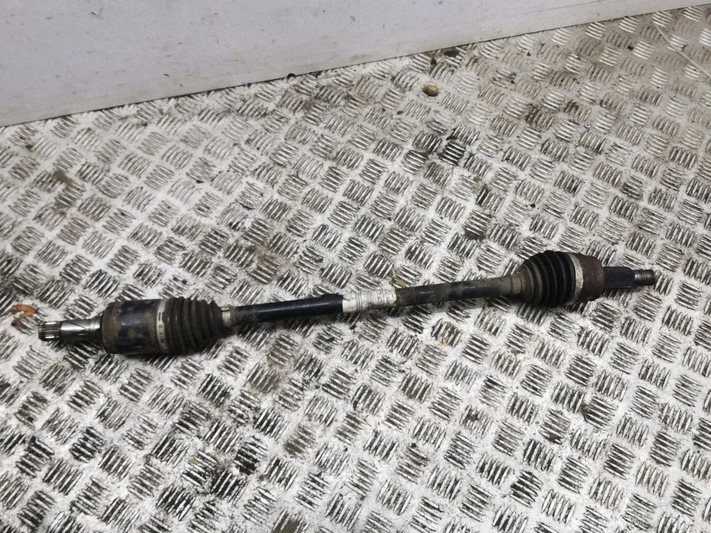Tagumine pooltelg BJ324B402AC
