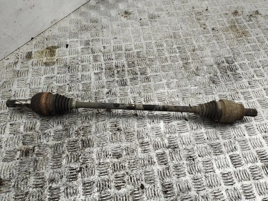 Rear driveshaft P30651528