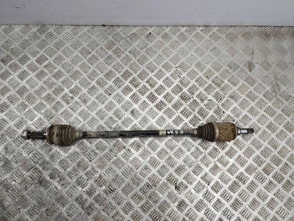Rear driveshaft – right