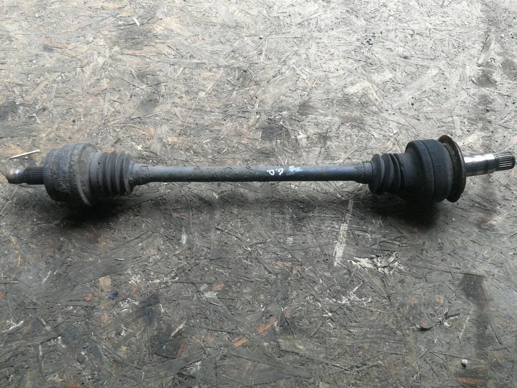 Rear driveshaft – right