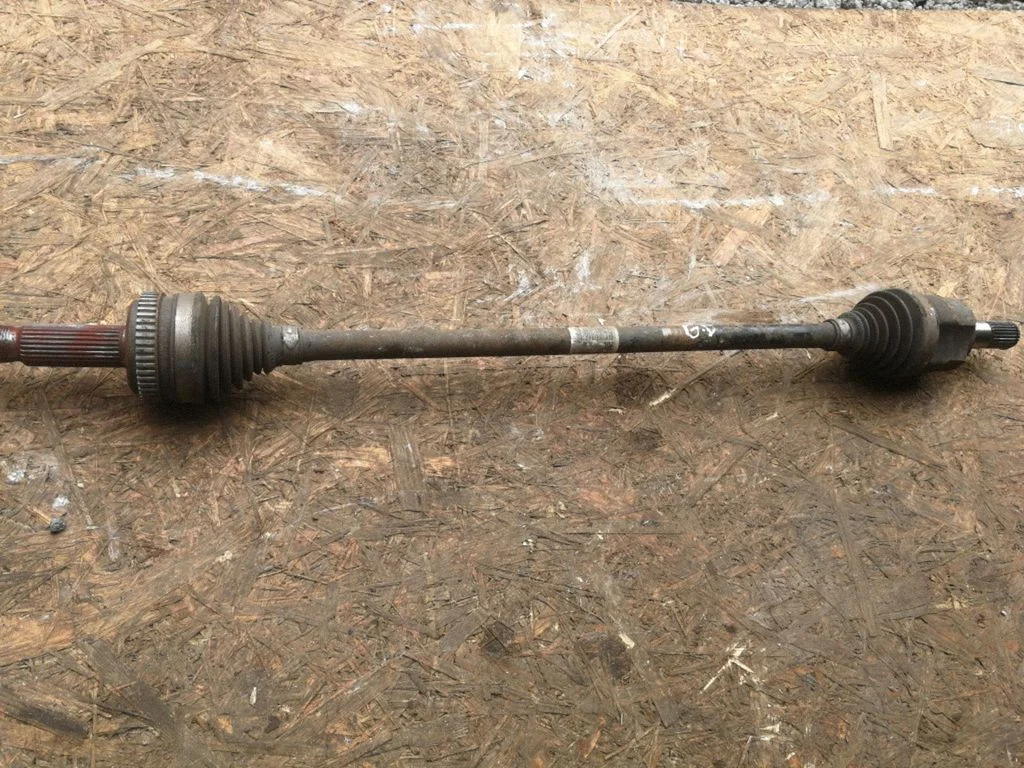 Tagumine pooltelg PKXE531VD
