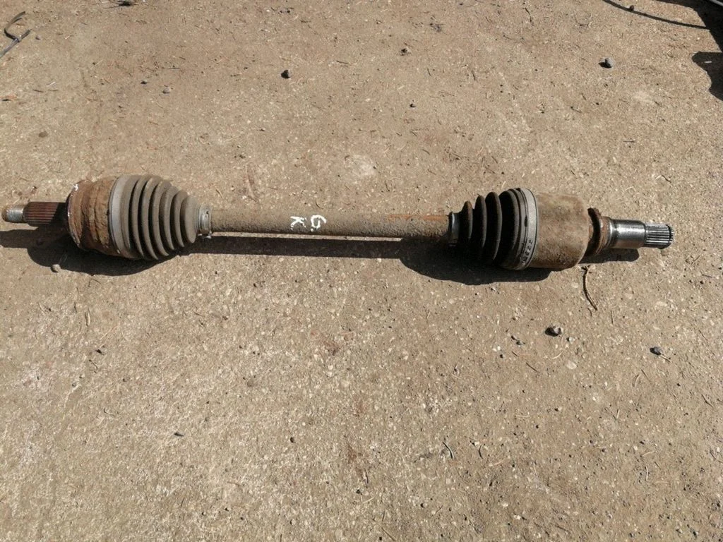 Rear driveshaft – left
