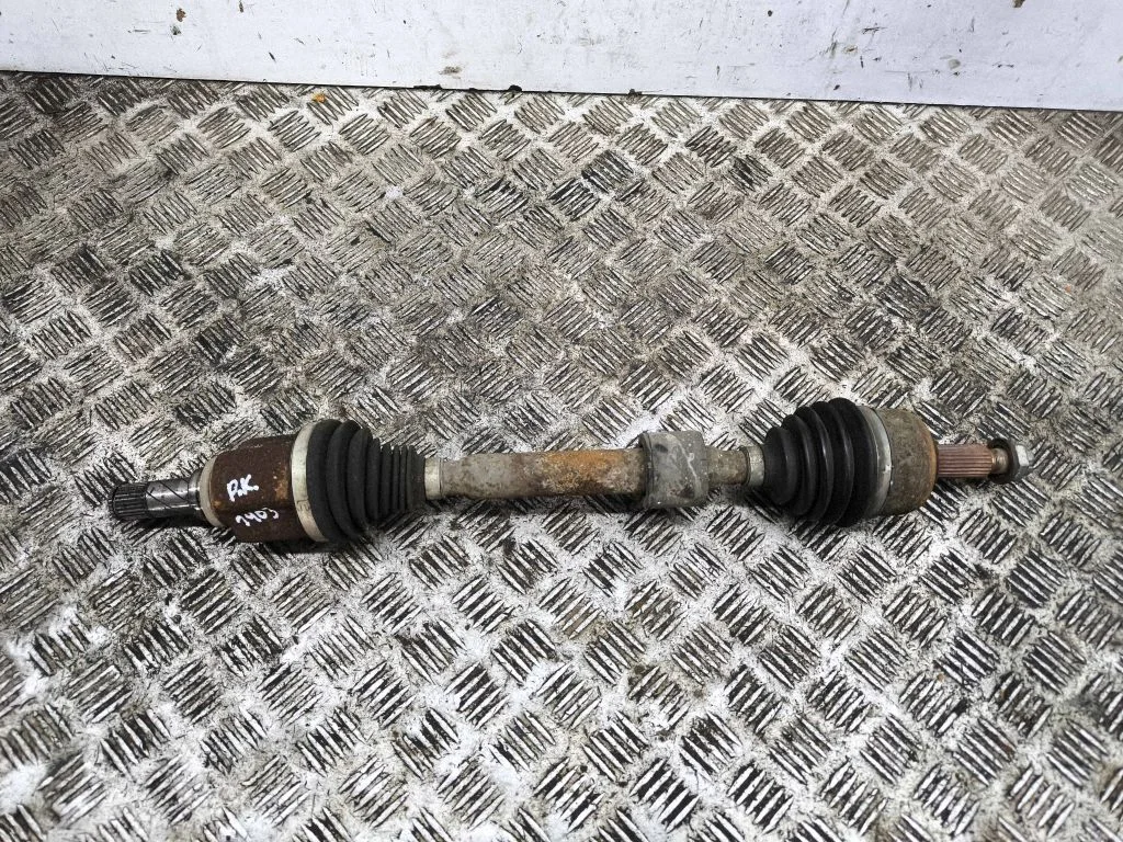 Front driveshaft – left