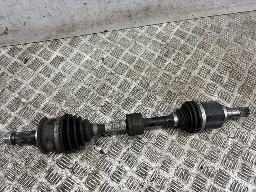 Front driveshaft 4410254P51