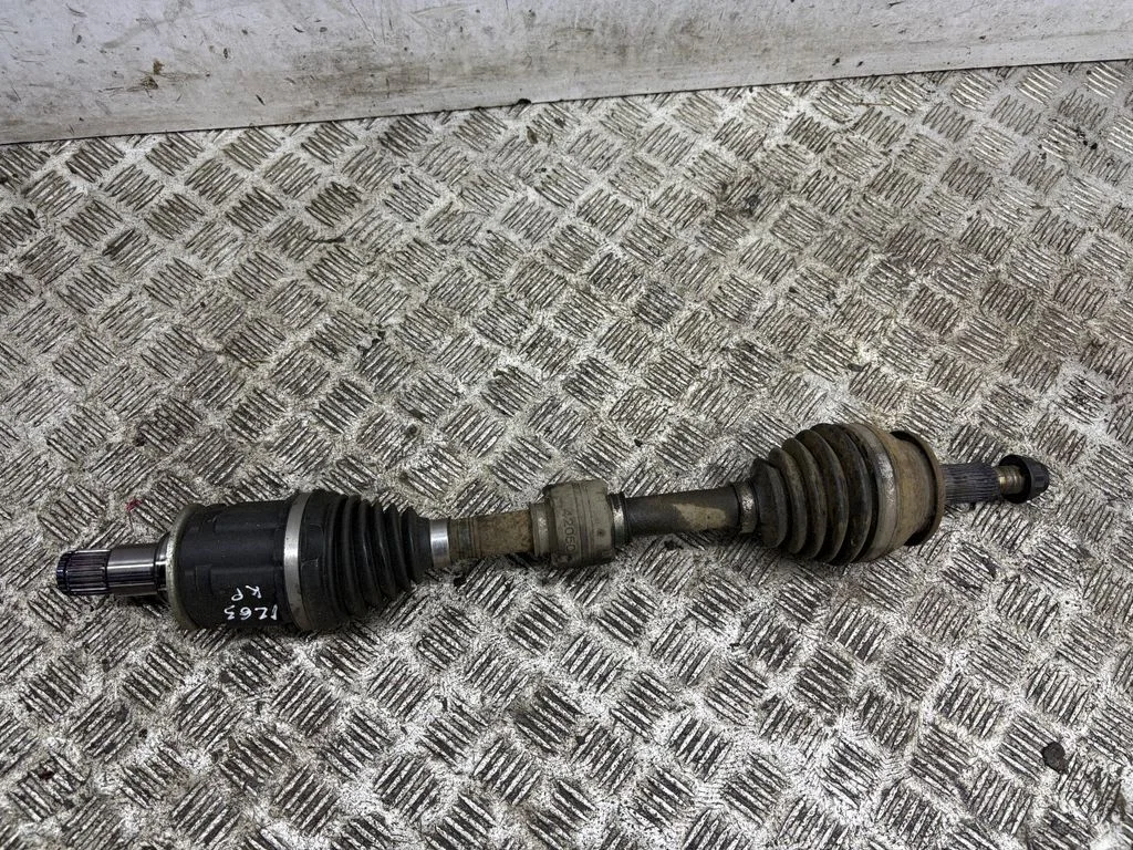Front driveshaft 20100210053