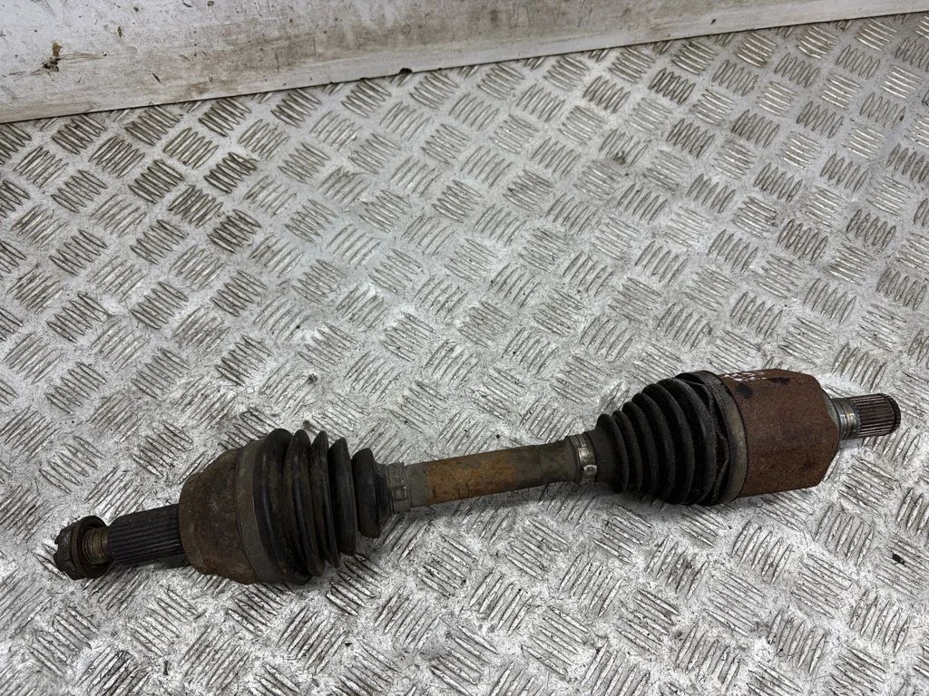 Front driveshaft – left