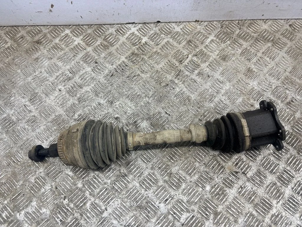 Front driveshaft – left