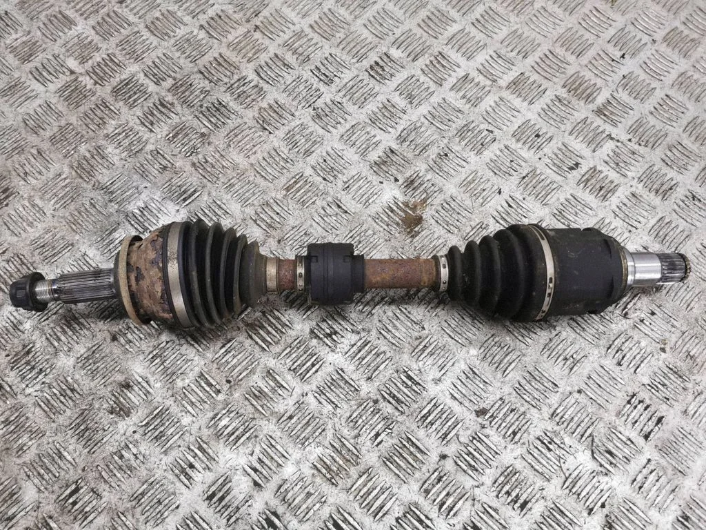 Front driveshaft – left