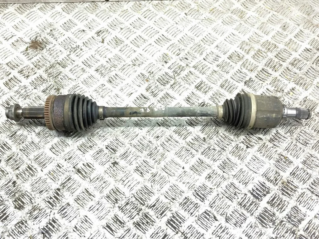 Front driveshaft – left