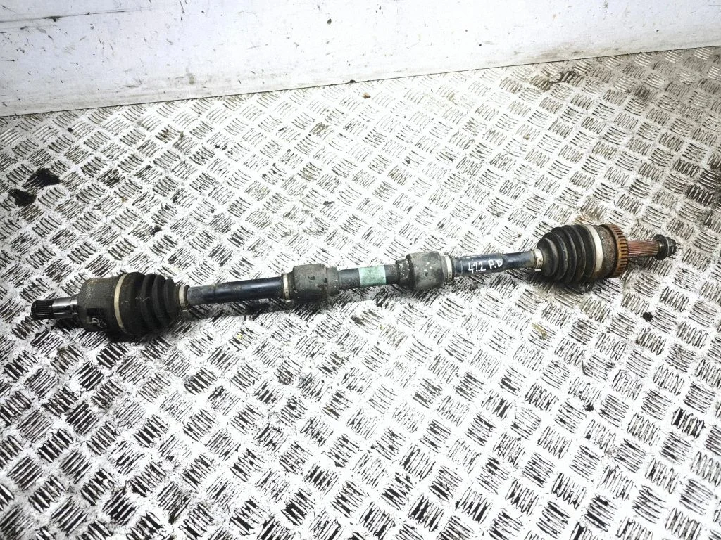 Front driveshaft 495013Z450