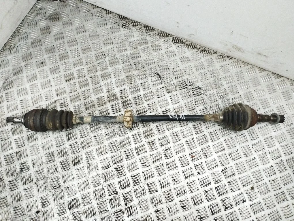 Front driveshaft – right