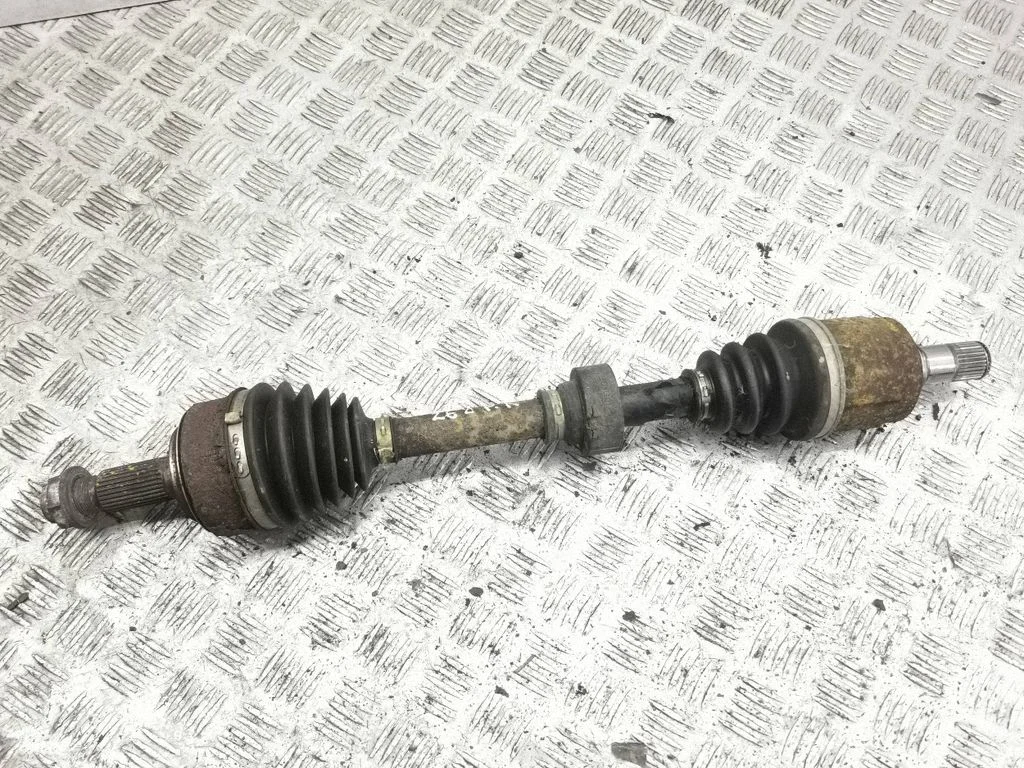 Front driveshaft – left