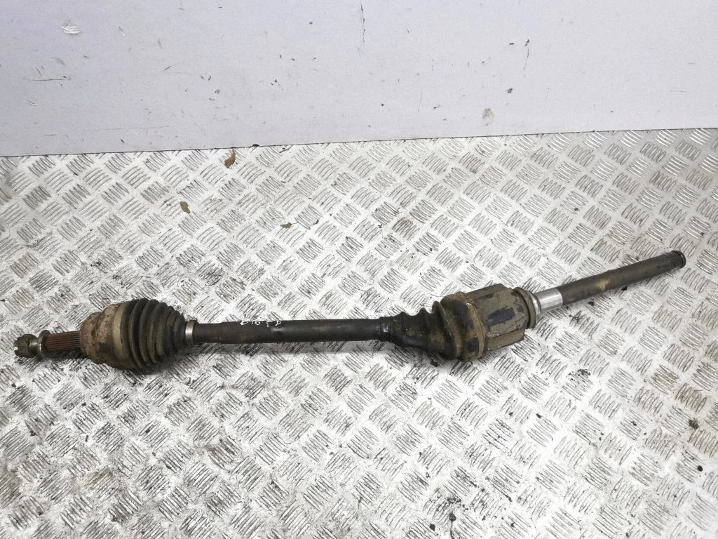 Front driveshaft – right