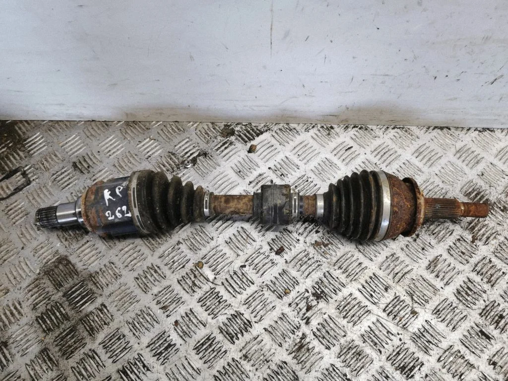 Front driveshaft – left