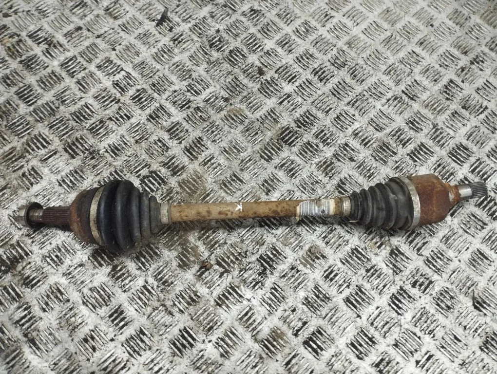 Front driveshaft – left