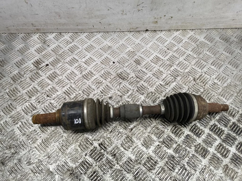 Front driveshaft – left