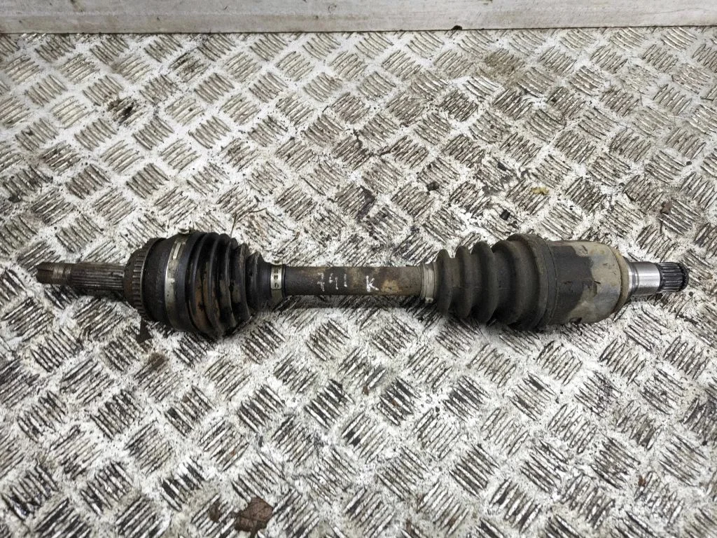 Front driveshaft – left