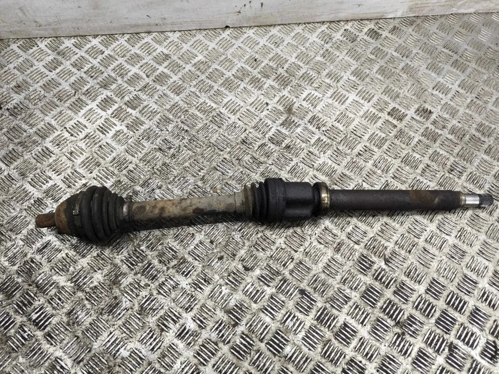 Front driveshaft – right