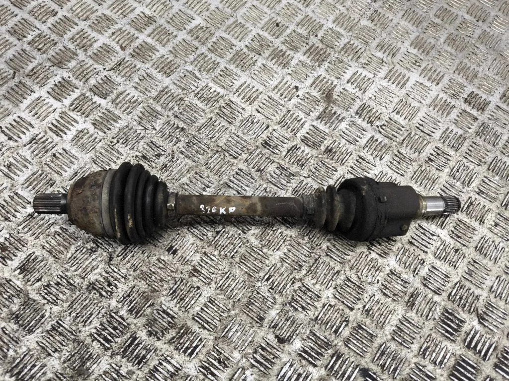 Front driveshaft – left