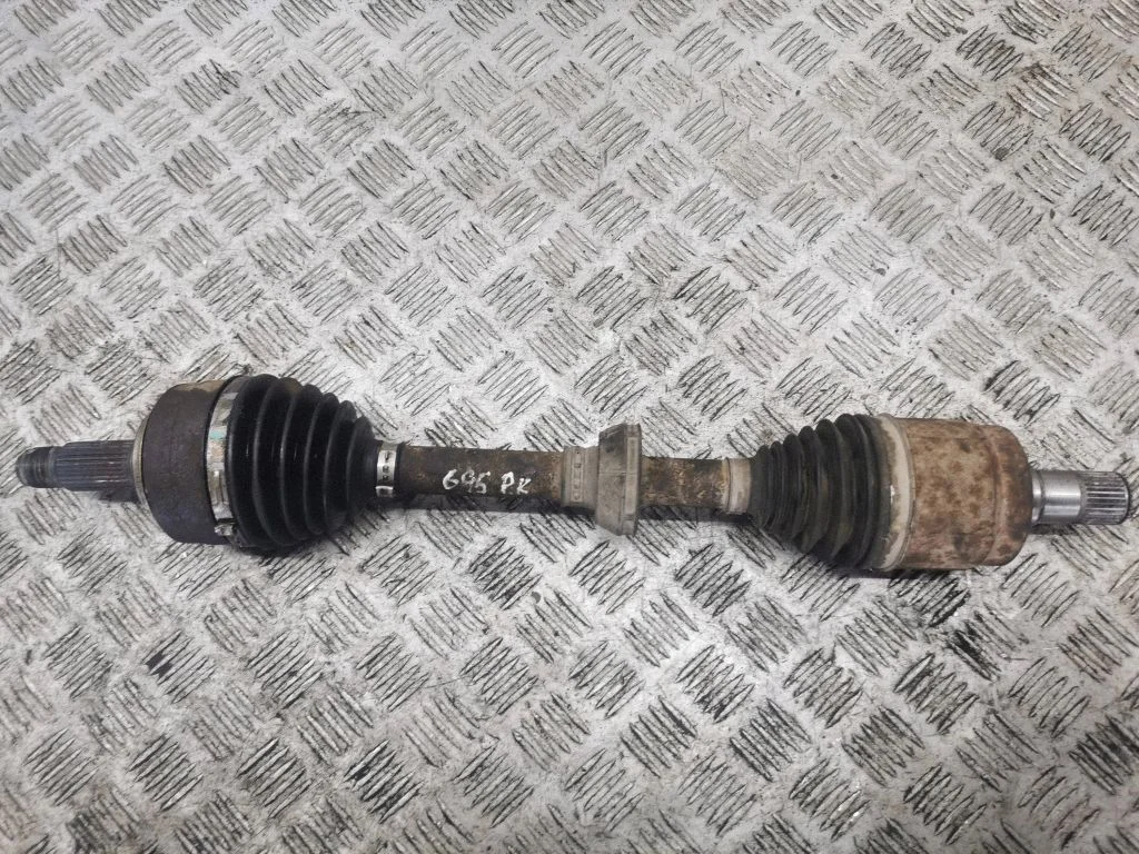Front driveshaft – left