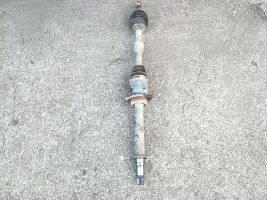 Front driveshaft – front right