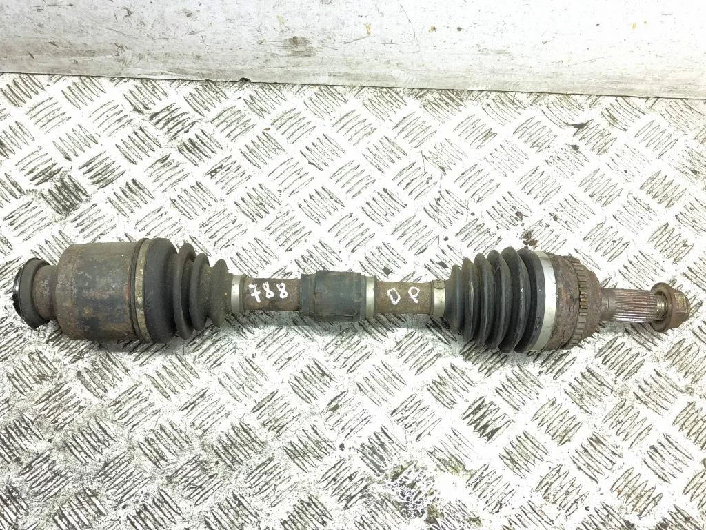 Front driveshaft – right
