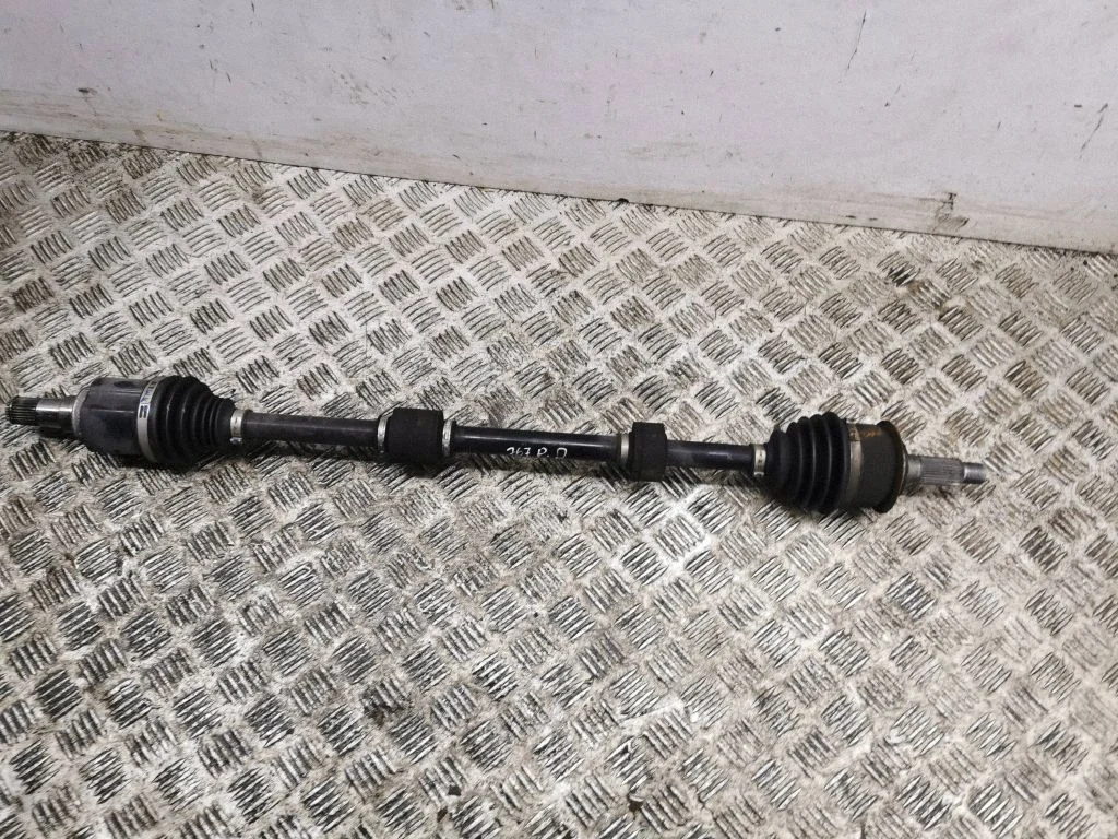 Front driveshaft 4410164R