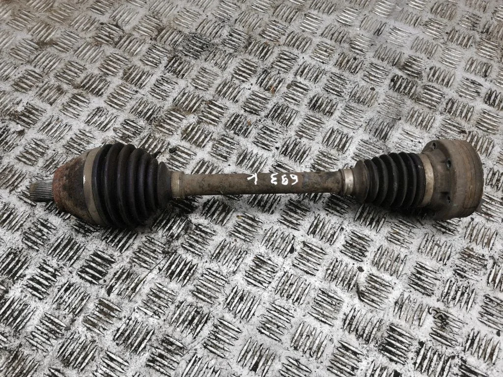 Front driveshaft – left