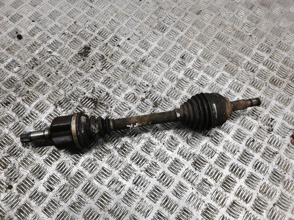 Front driveshaft – left
