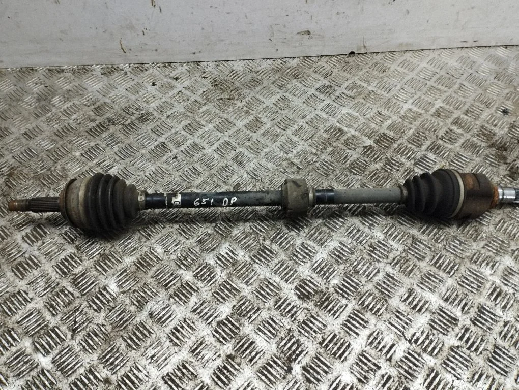 Front driveshaft – right