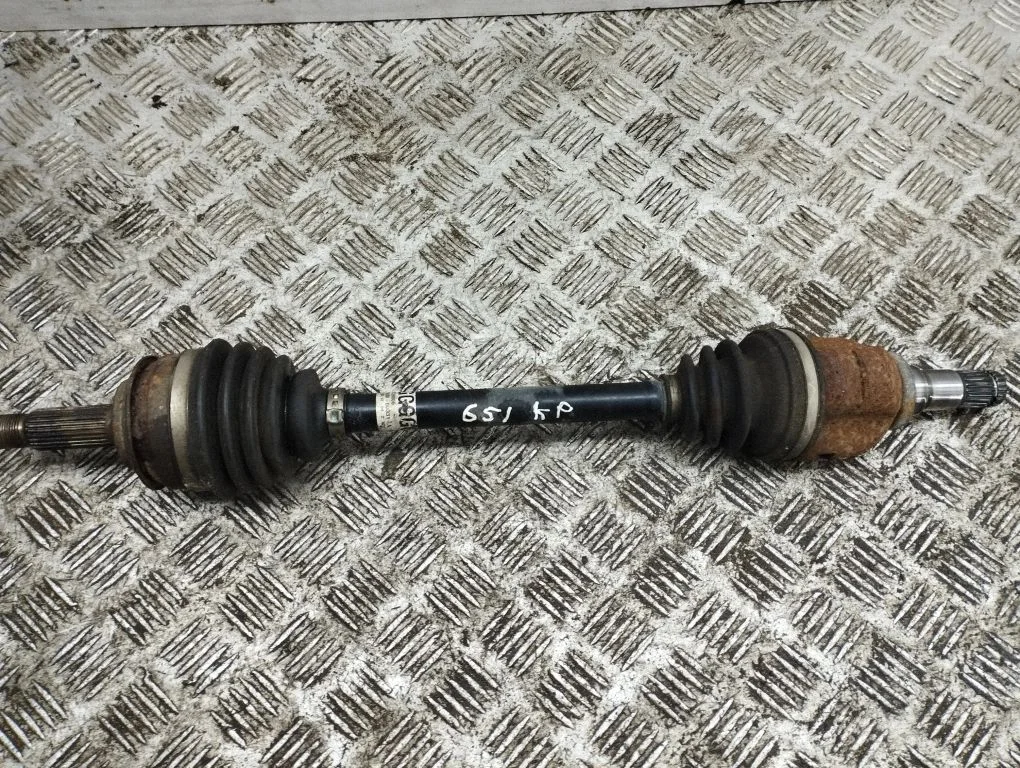Front driveshaft – left