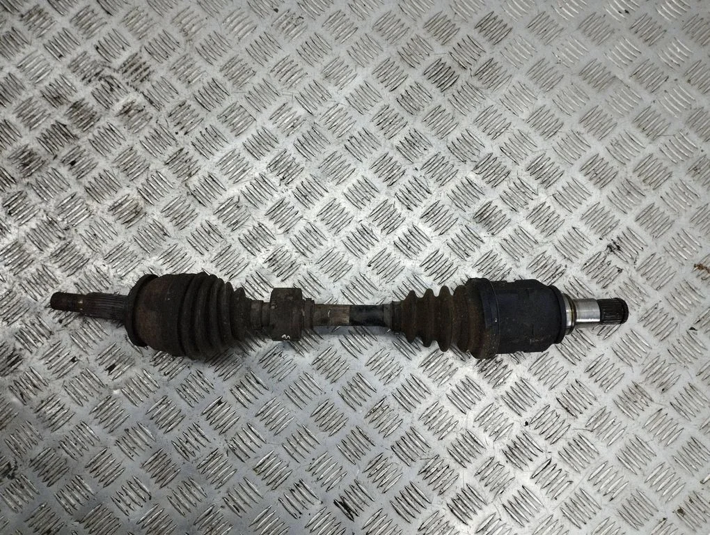 Front driveshaft – left