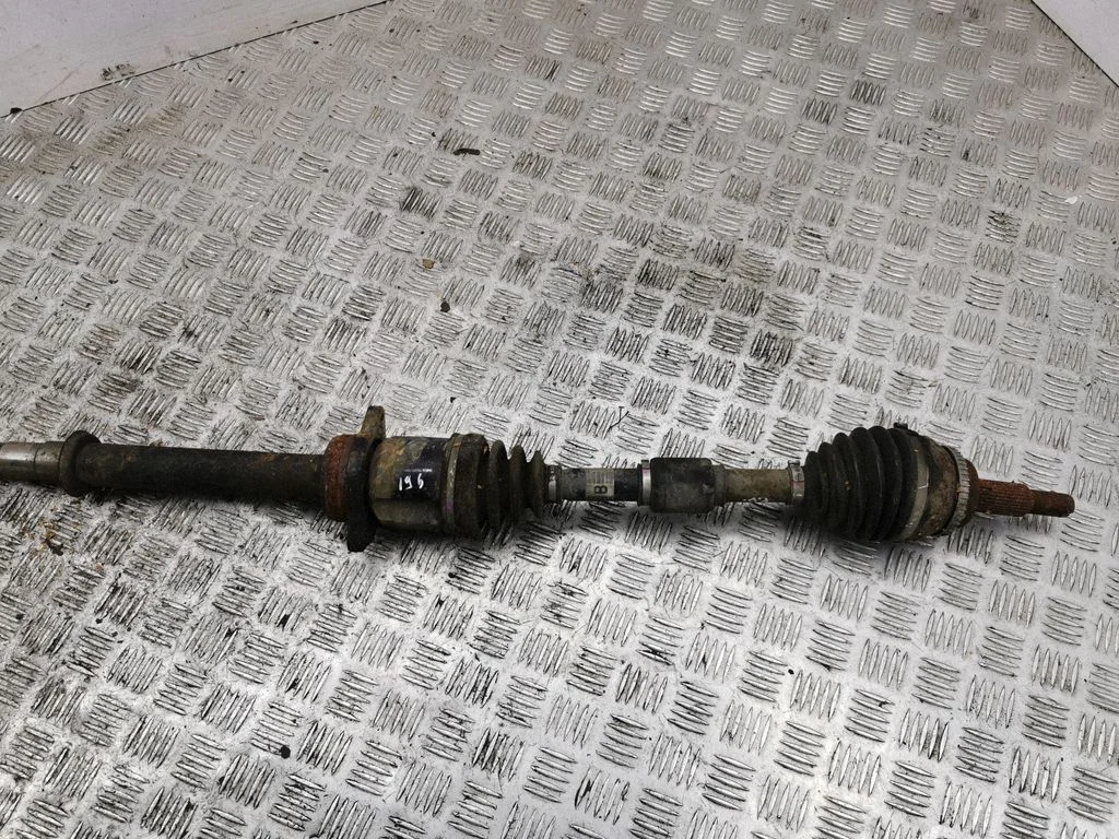 Front driveshaft – right