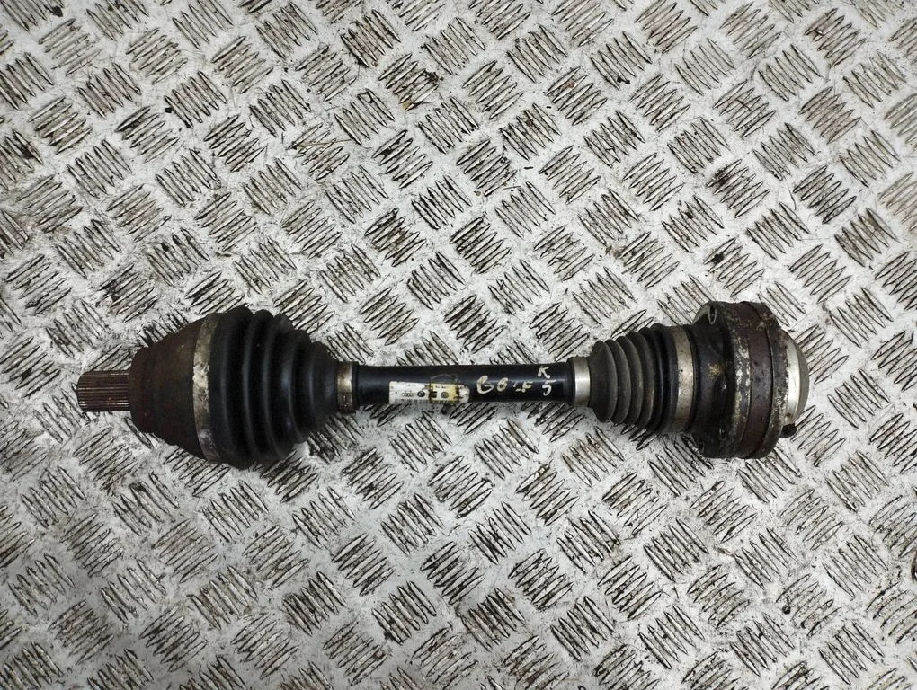 Priekšējā pusass 1K0407271FS