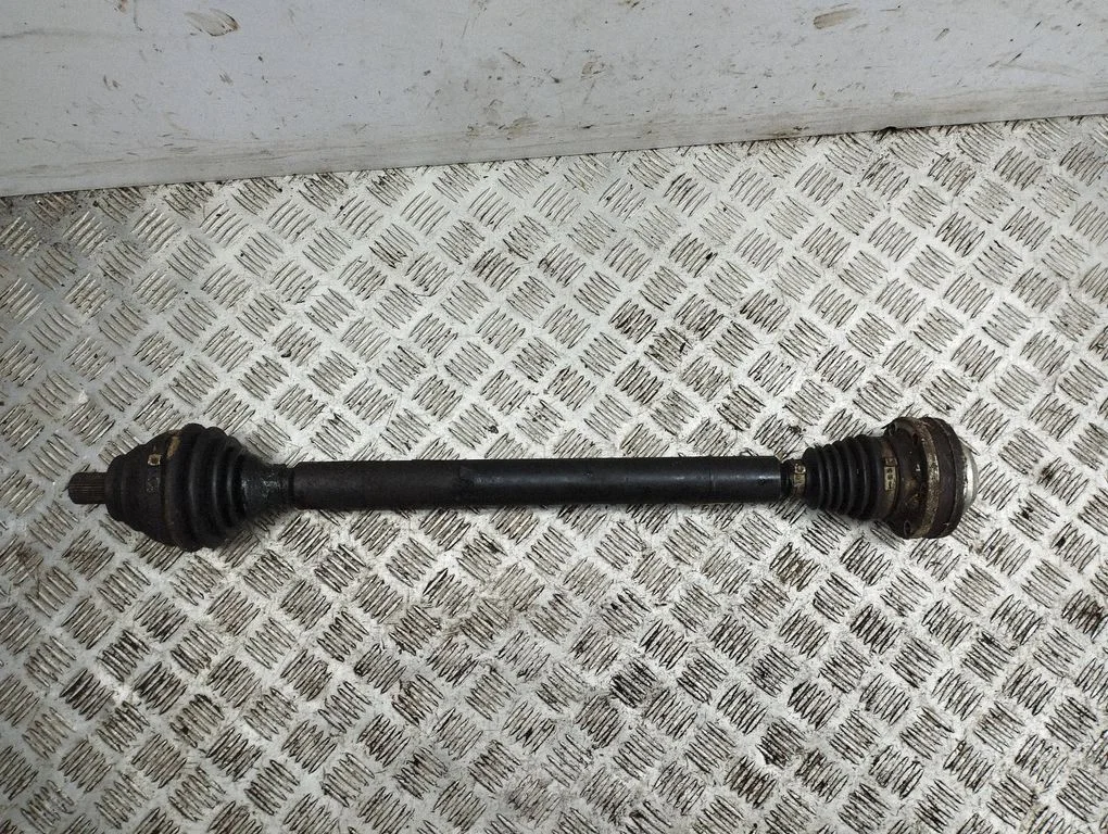 Front driveshaft – right