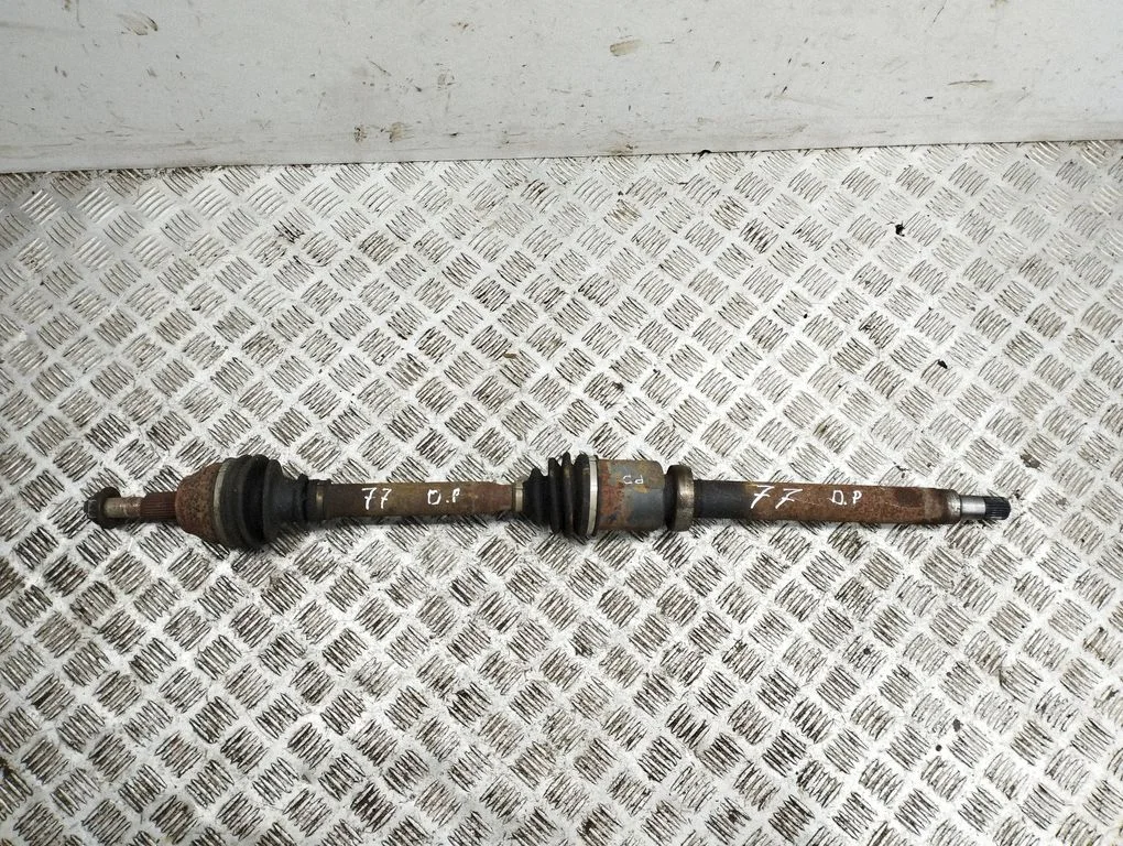 Front driveshaft – right