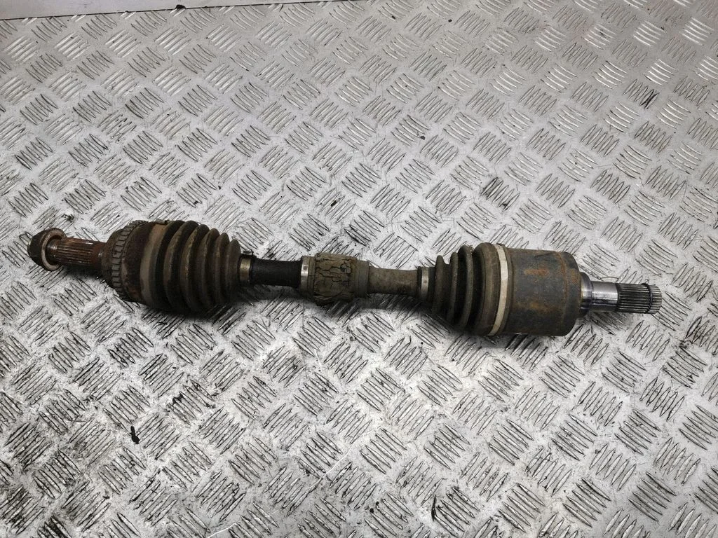 Front driveshaft – left