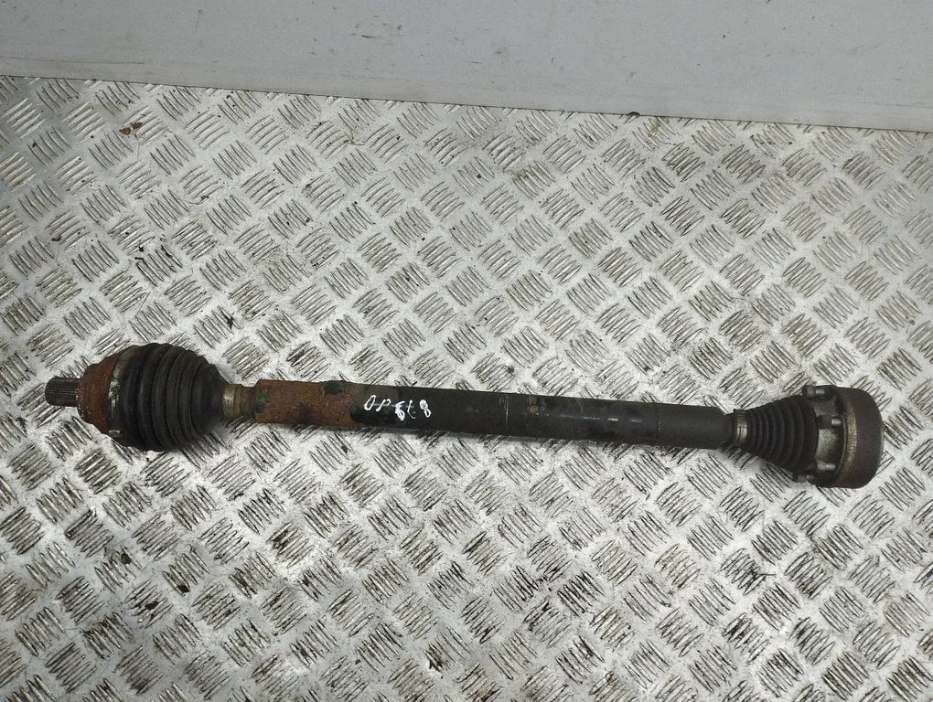 Front driveshaft – right
