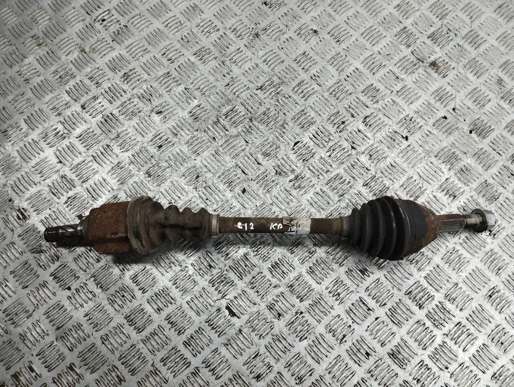 Front driveshaft – front left