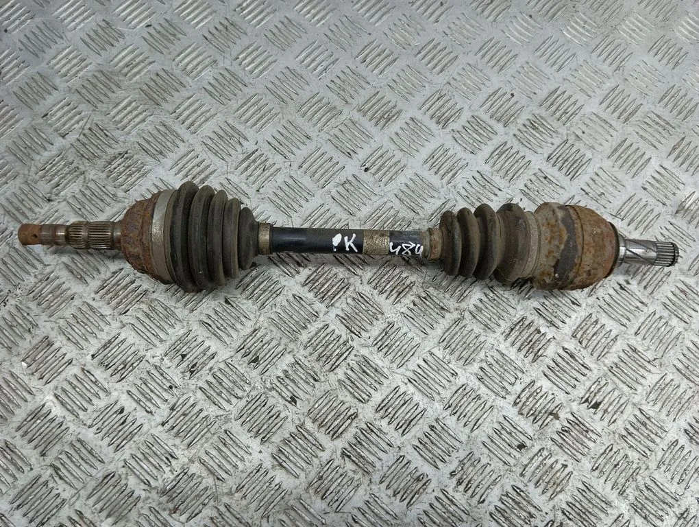 Front driveshaft – left