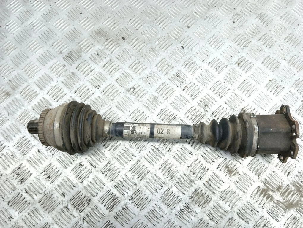 Front driveshaft 8E0407271T