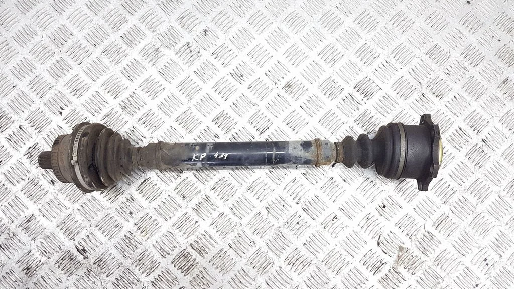 Front driveshaft – left