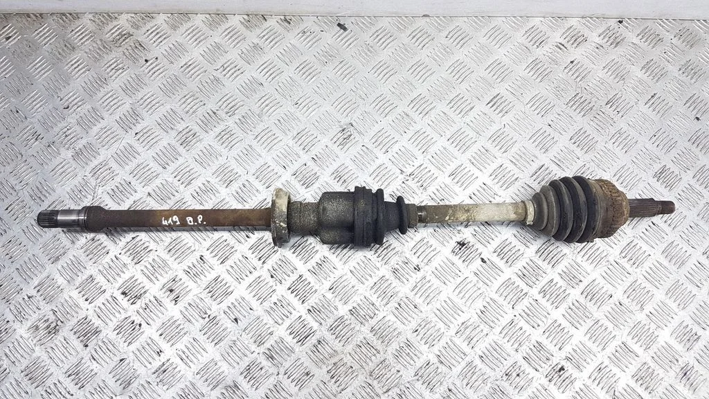 Front driveshaft – right